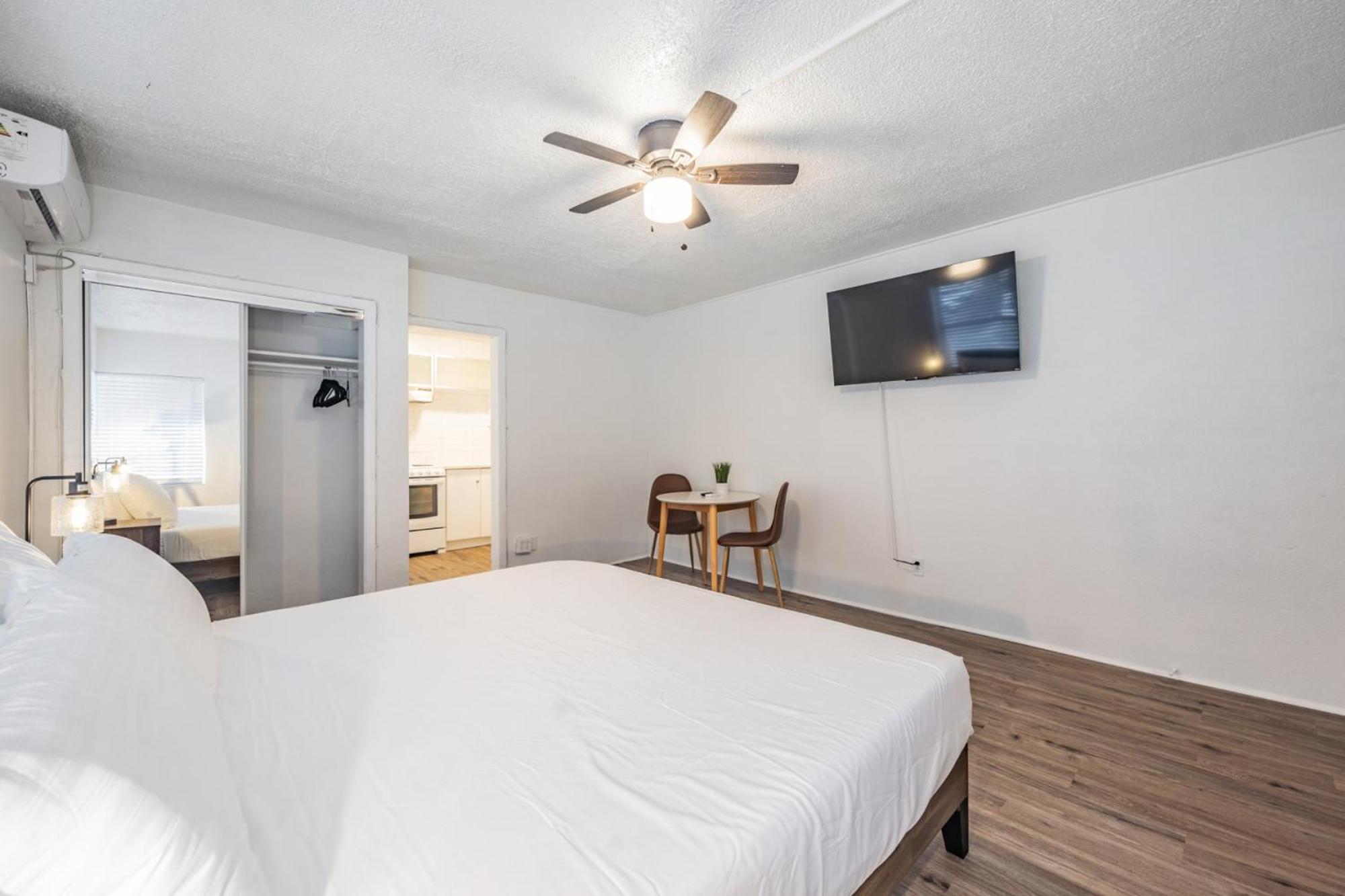 Elegant Studio Apartment In Downtown St Pete - Great Community Events! Сент-Пітерсбург Екстер'єр фото
